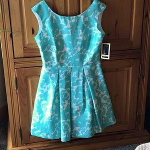 Little wedding dress/ tea party  🍵 🫖